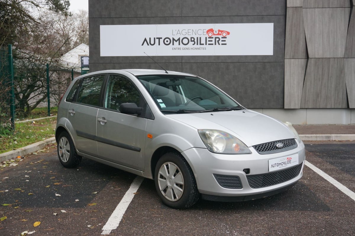 Ford Fiesta V Phase 2 1.4 TDCi 68cv 1ère Main — 1
