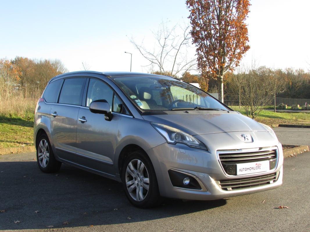 Peugeot 5008 1.6 BLUEHDI 120CH ALLURE EAT6 CUIR — 1