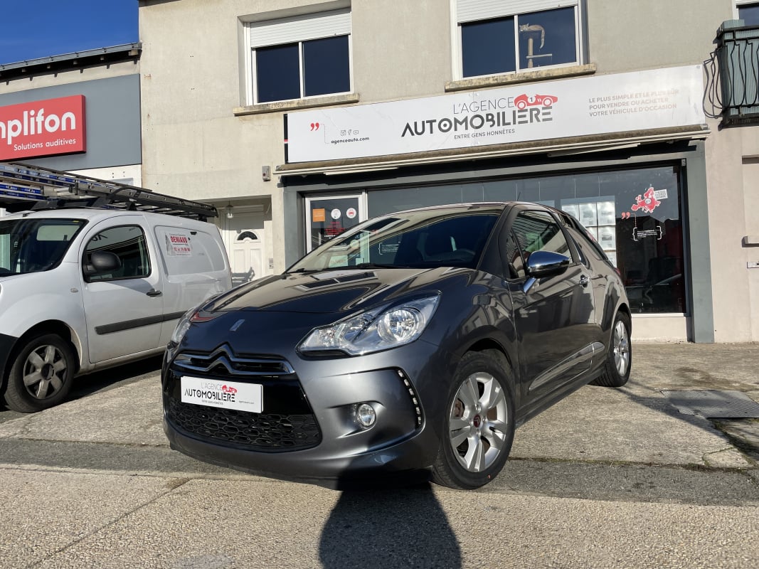 Citroen DS3 1.6 VTi 120 CH SO CHIC — 1