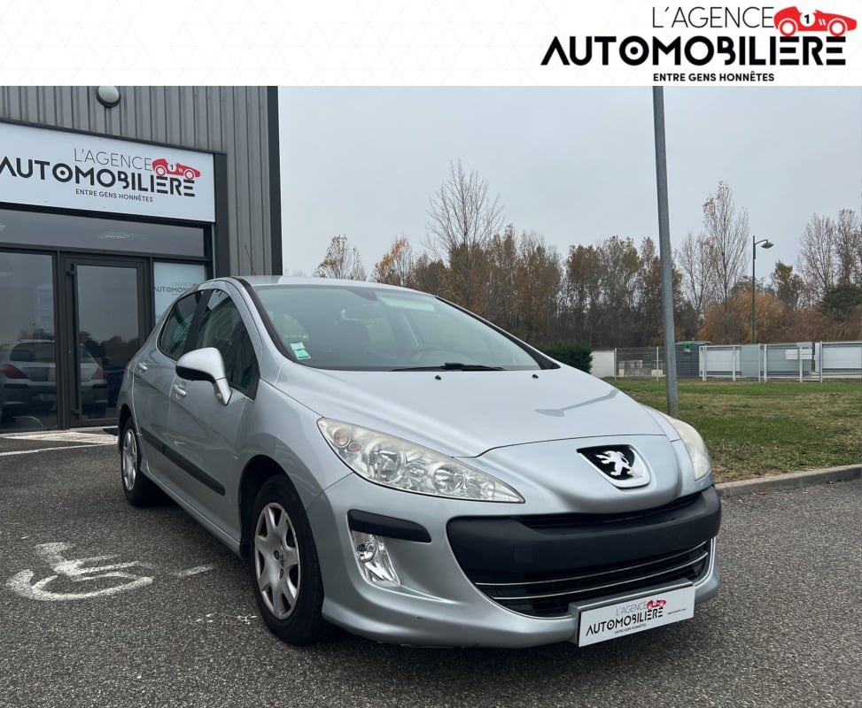 Peugeot 308 1.6 HDI 110 PACK CONFORT — 1