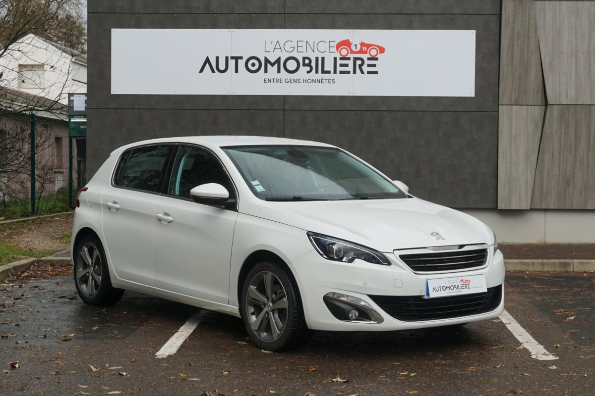 Peugeot 308 1.2 PureTech 130 ch BVM - Allure — 1