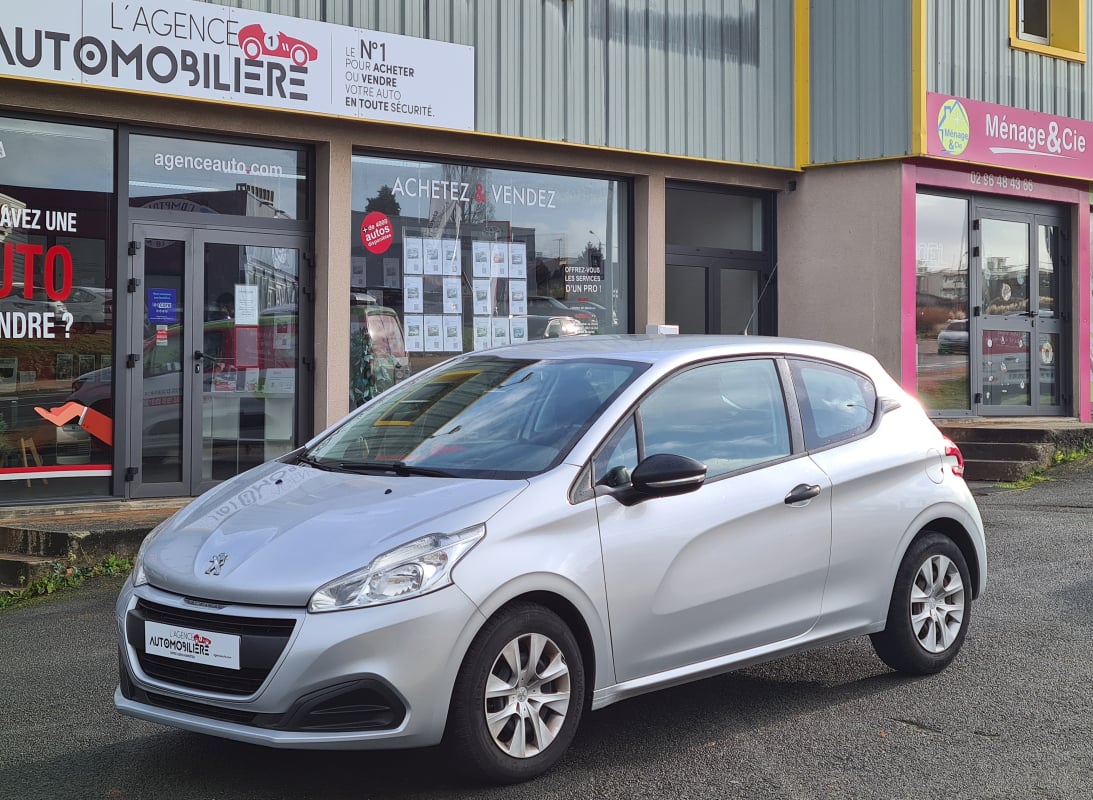 Peugeot 208 1.6 Blue HDi 75 cv Active — 1
