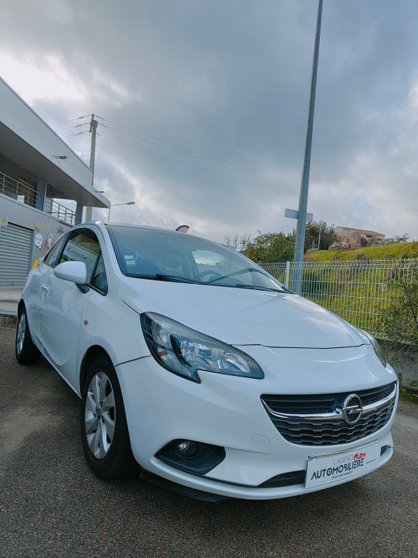 Opel Corsa 1.4 L GRAPHITE 90 CH — 1