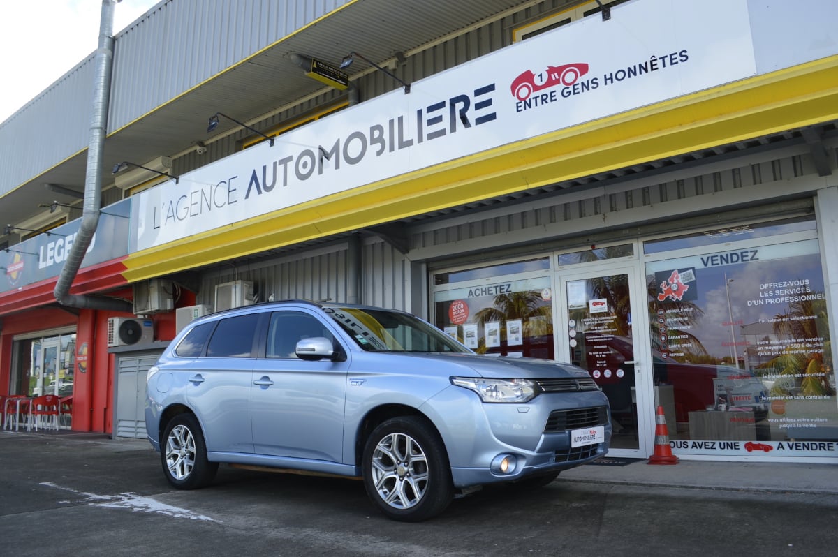 Mitsubishi Outlander PHEV Hybride rechargeable Instyle — 1