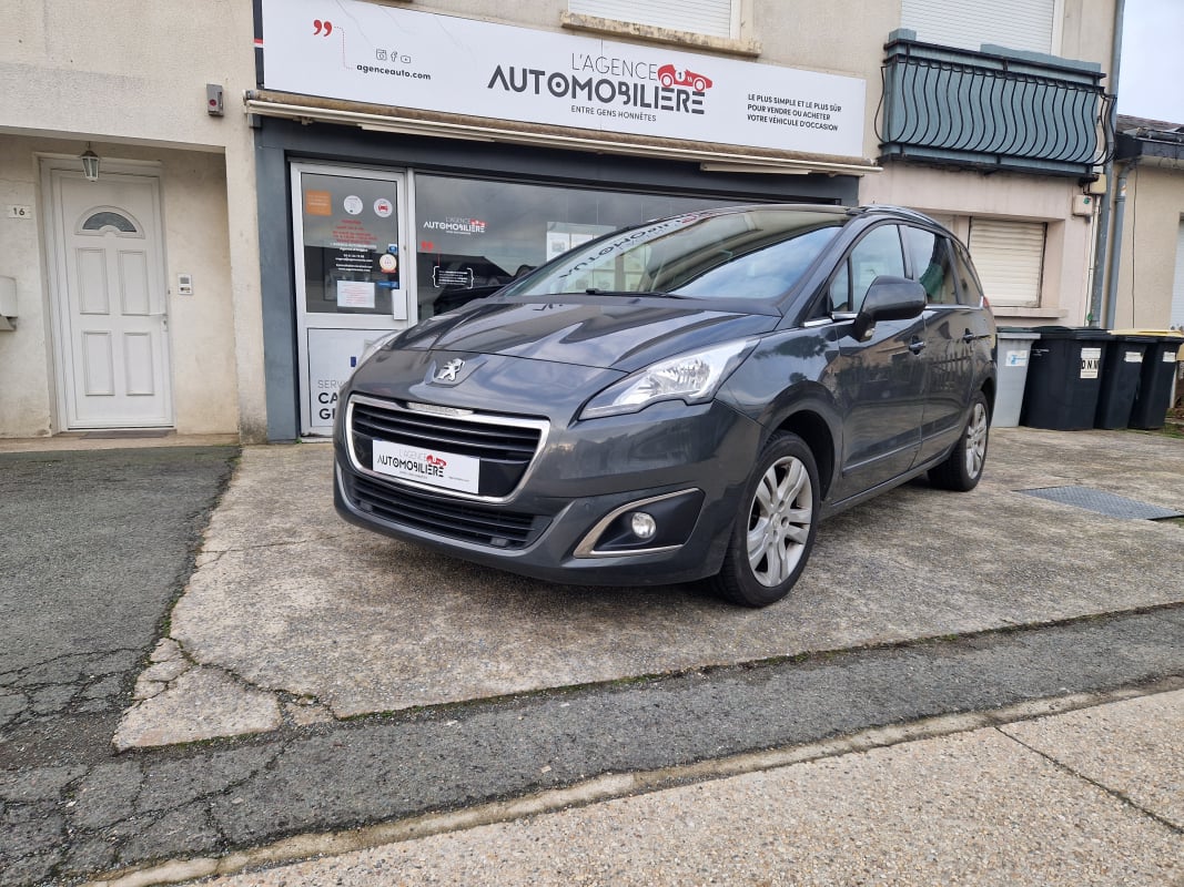 Peugeot 5008 1.6 BlueHDI 120 EAT6 Allure + 7 Places — 1