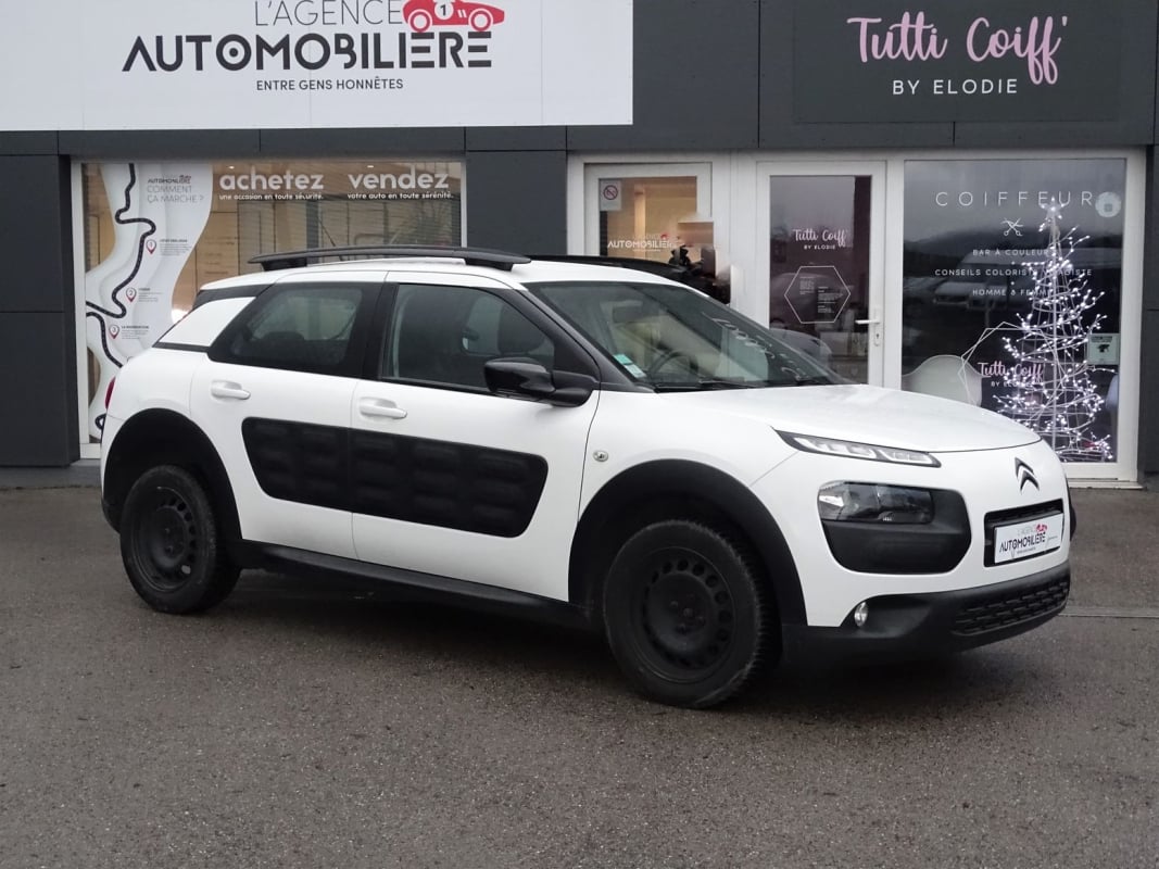 Citroen C4 Cactus 1.2 VTi 82 ch FEEL BVM5 - 1ère MAIN - — 1