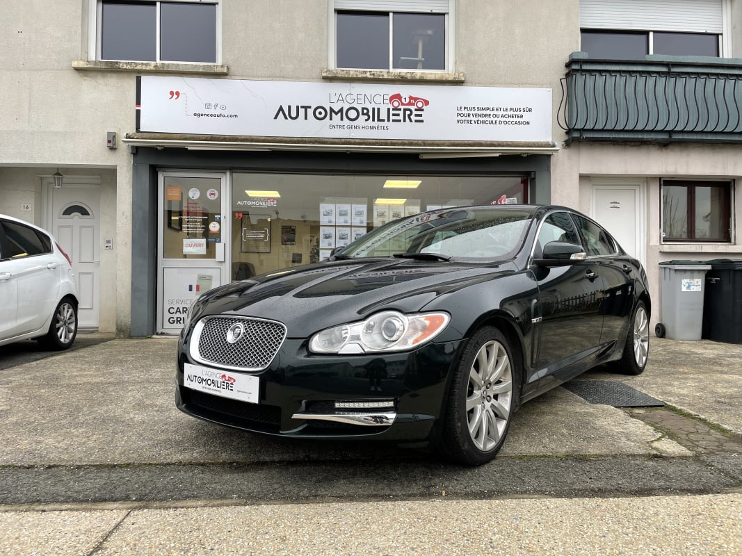 Jaguar XF 2.7 D V6 207 CH PREMIUM LUXURY BOÎTE AUTO — 1