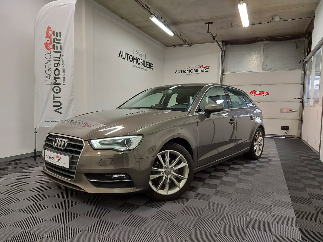 Audi A3 III SPORTBACK 2.0 TDI 150 DPF AMBITION LUXE S TRONIC — 1
