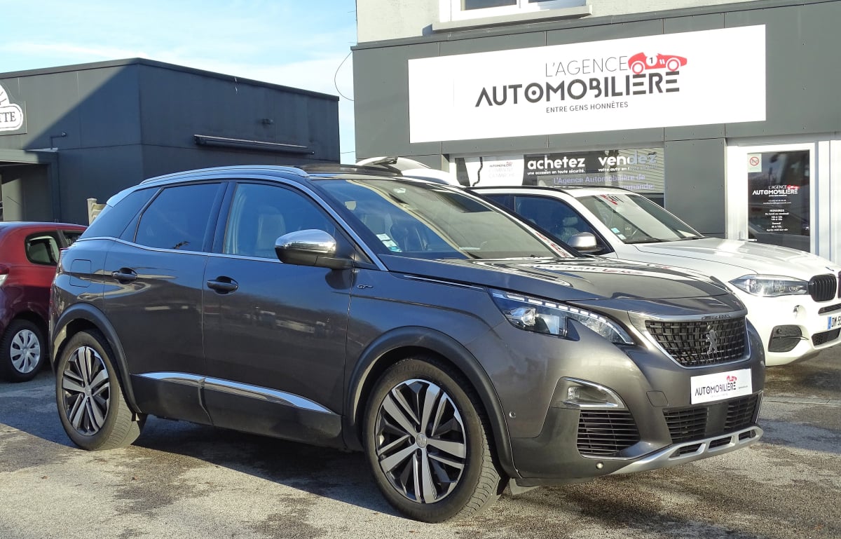 Peugeot 3008 2.0 HDI 180 CV GT EAT6 - CUIR - ATTELAGE - TOIT OUVRANT - FOCAL — 1