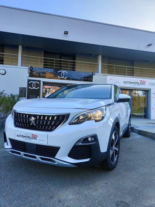 Peugeot 3008 ALLURE PURE TECH 130 CV — 1