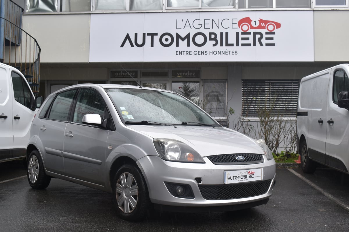 Ford Fiesta V Phase 2 1.25 i 16V 75 cv — 1