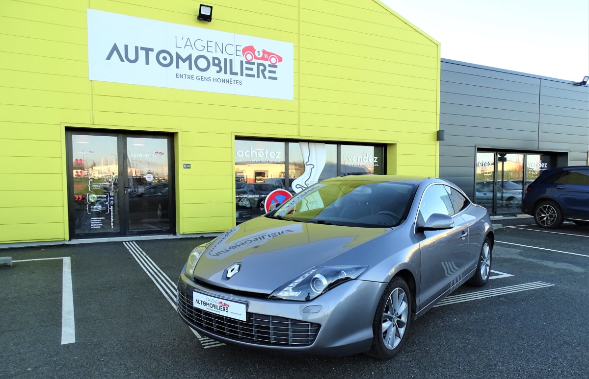 Renault Laguna 2.0L DCI 150 CV Black Edition — 1