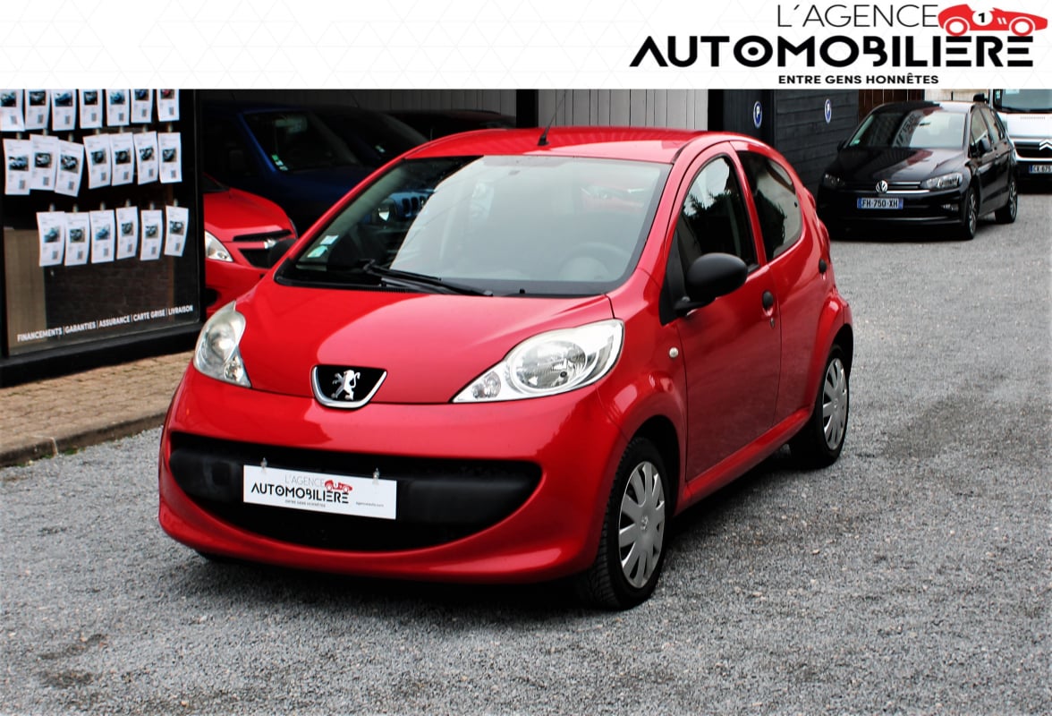Peugeot 107 1.0 70 — 1