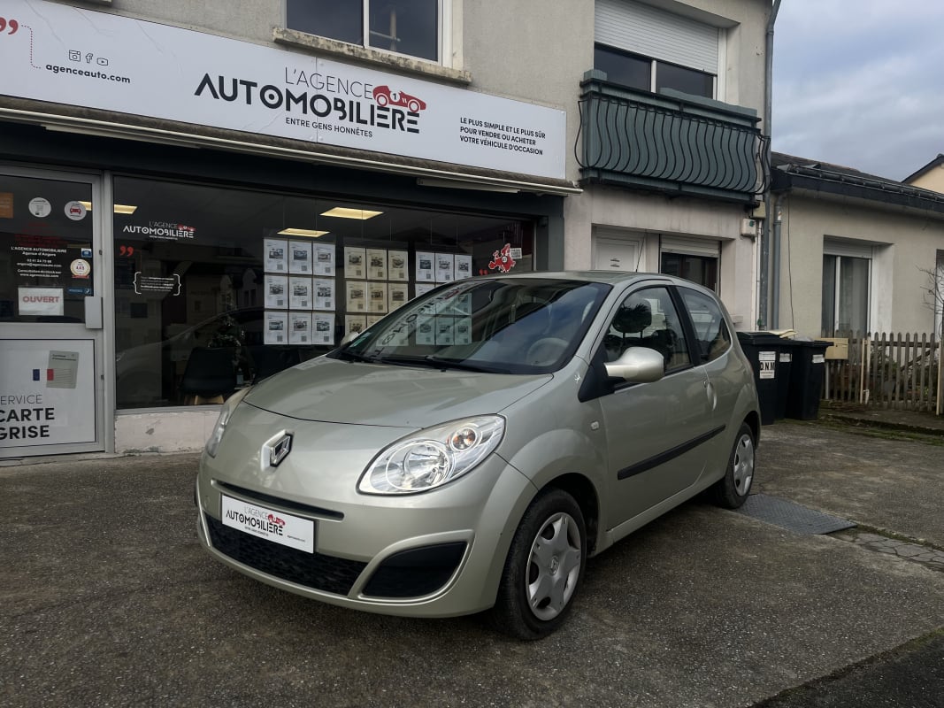 Renault Twingo II - 1.2 75cv DYNAMIQUE 1ère main — 1