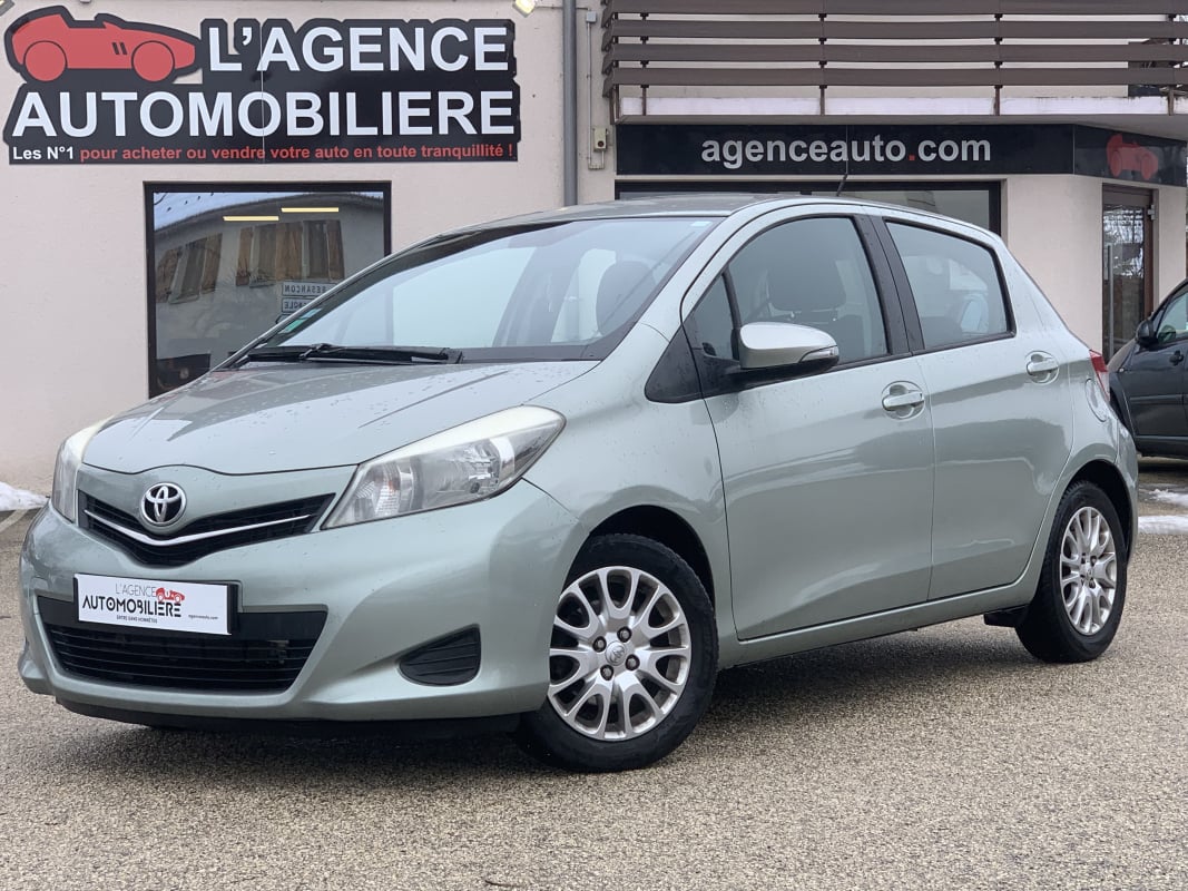 Toyota Yaris YARIS 4D4 1.4 90CH DYNAMIC 5P — 1