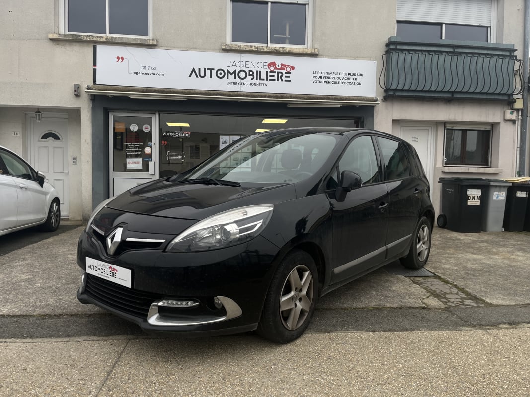 Renault Scenic Phase II 1.5 DCI 110cv EDC Distribution neuve — 1