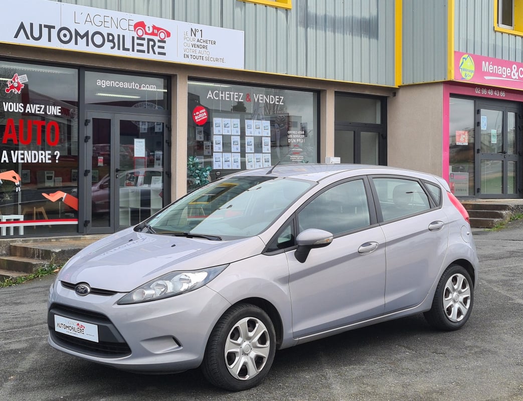 Ford Fiesta 1.25 I 16V 82CV TREND — 1