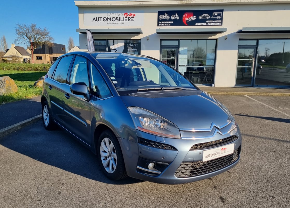 Citroen C4 Picasso C4 PICASSO EXCLUSIVE 1.6 HDI 110 BVA6 — 1