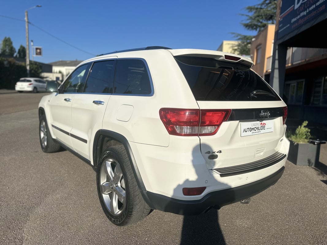 Jeep Grand Cherokee 3.0 CRD V6 241cv Overland - Toit ouvrant/Caméra/Sièges électriques chauffants — 2