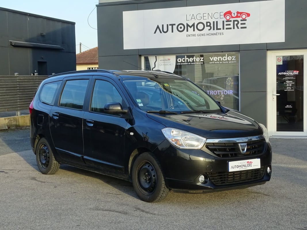 Dacia Lodgy 1.5 dCi 110 ch LAUREATE BVM6 5 PLACES — 1
