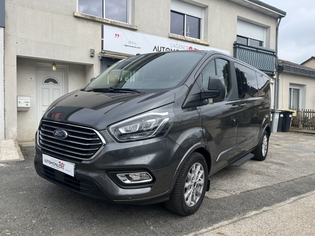 Ford Tourneo Custom 2.0 131 CV 8 places Boîte Auto — 1
