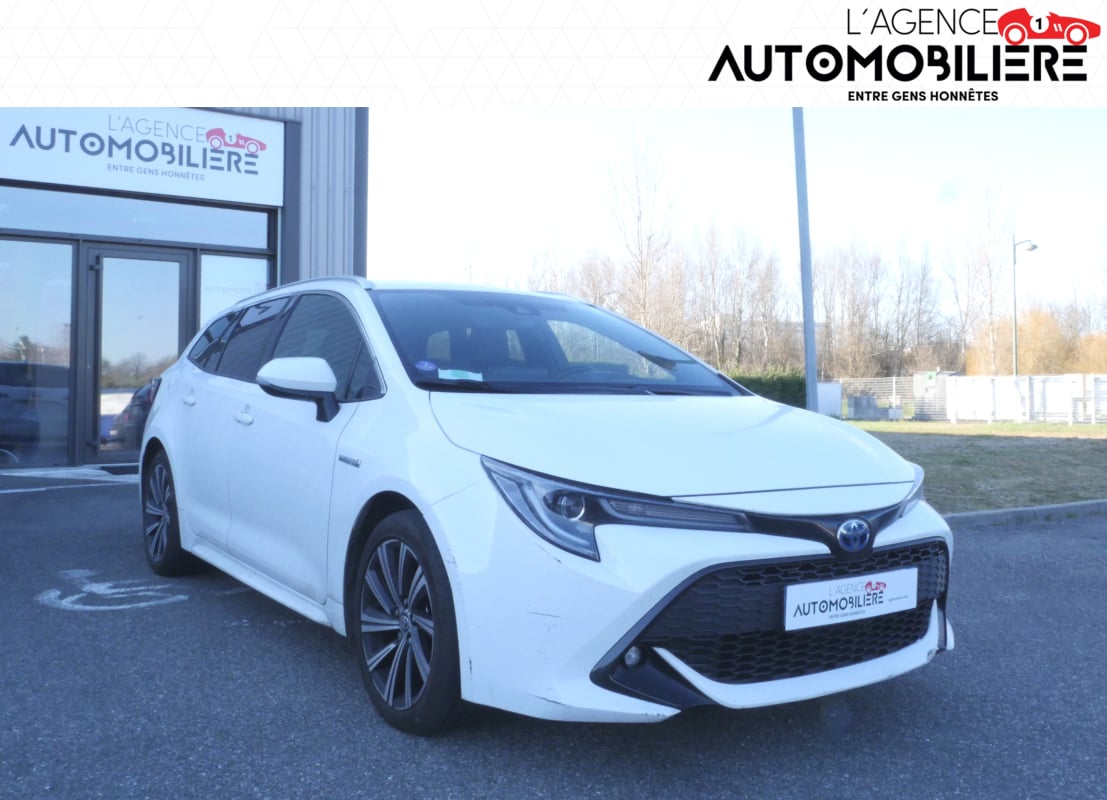Toyota Corolla TOURING-SPORTS 2.0 HYBRID 180H 155 DESIGN — 1