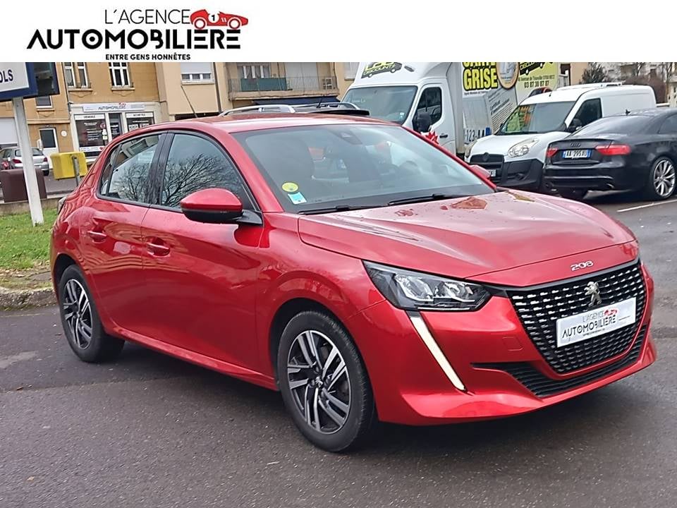 Peugeot 208 1.5L Allure 1°main 100Ch — 1