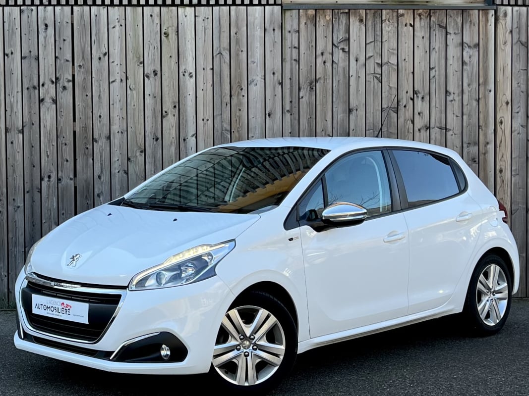 Peugeot 208 1.2 PureTech 82 Style 5p — 1