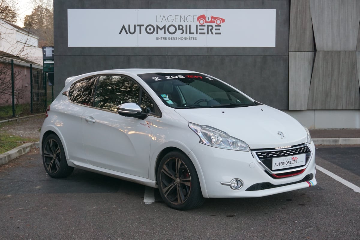 Peugeot 208 GTI 1.6 THP 200 ch — 1