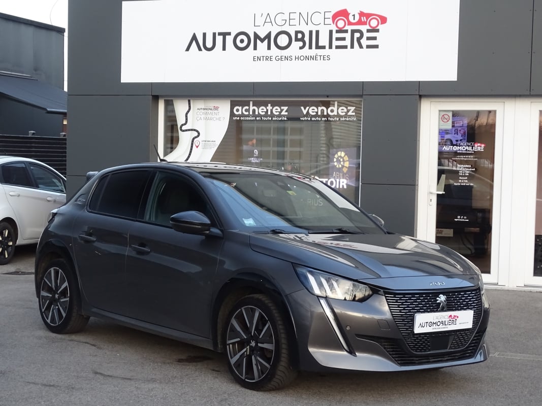 Peugeot 208 1.2 PURETECH 130CH GT LINE EAT8-PREMIERE MAIN — 1