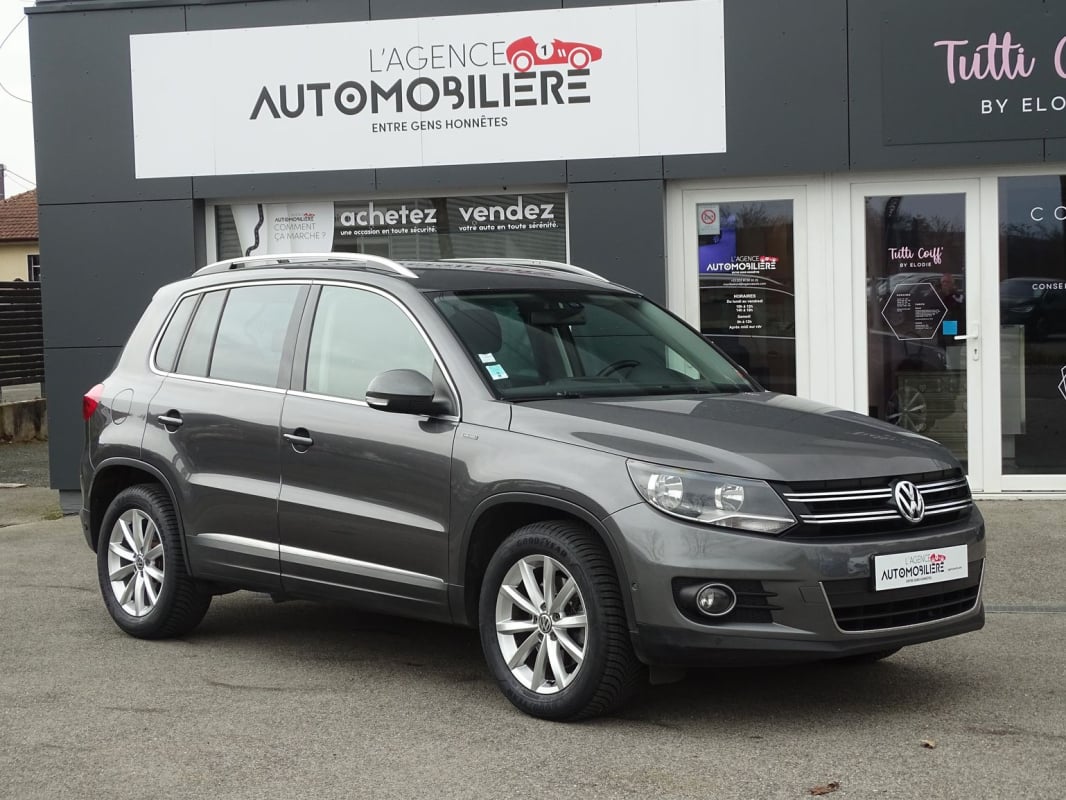 Volkswagen Tiguan 2.0 TDi 110 ch BlueMotion LOUNGE BVM6 — 1