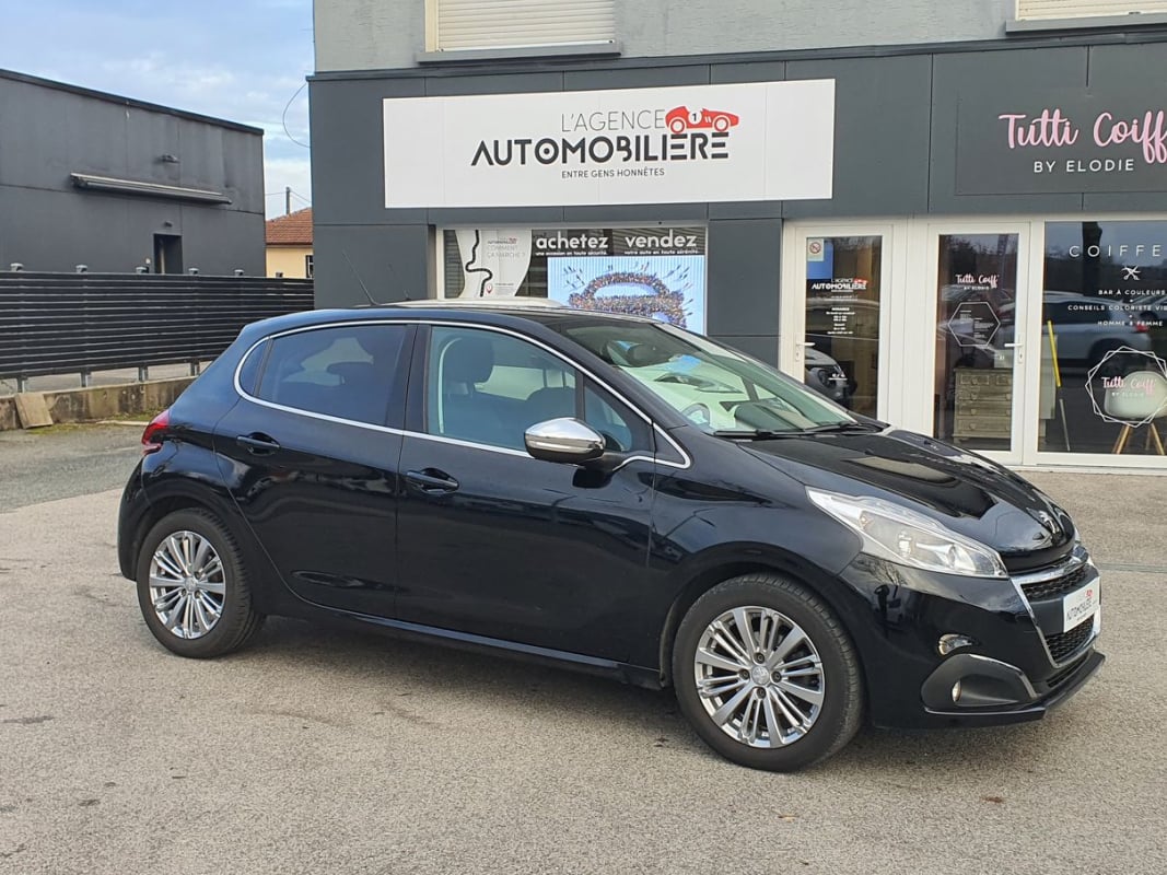 Peugeot 208 1.2 110 CV ALLURE CAMERA GPS — 1