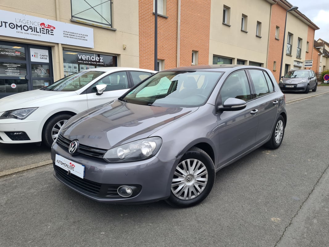Volkswagen Golf 1.6 TDI 105 BLUEMOTION TRENDLINE — 1