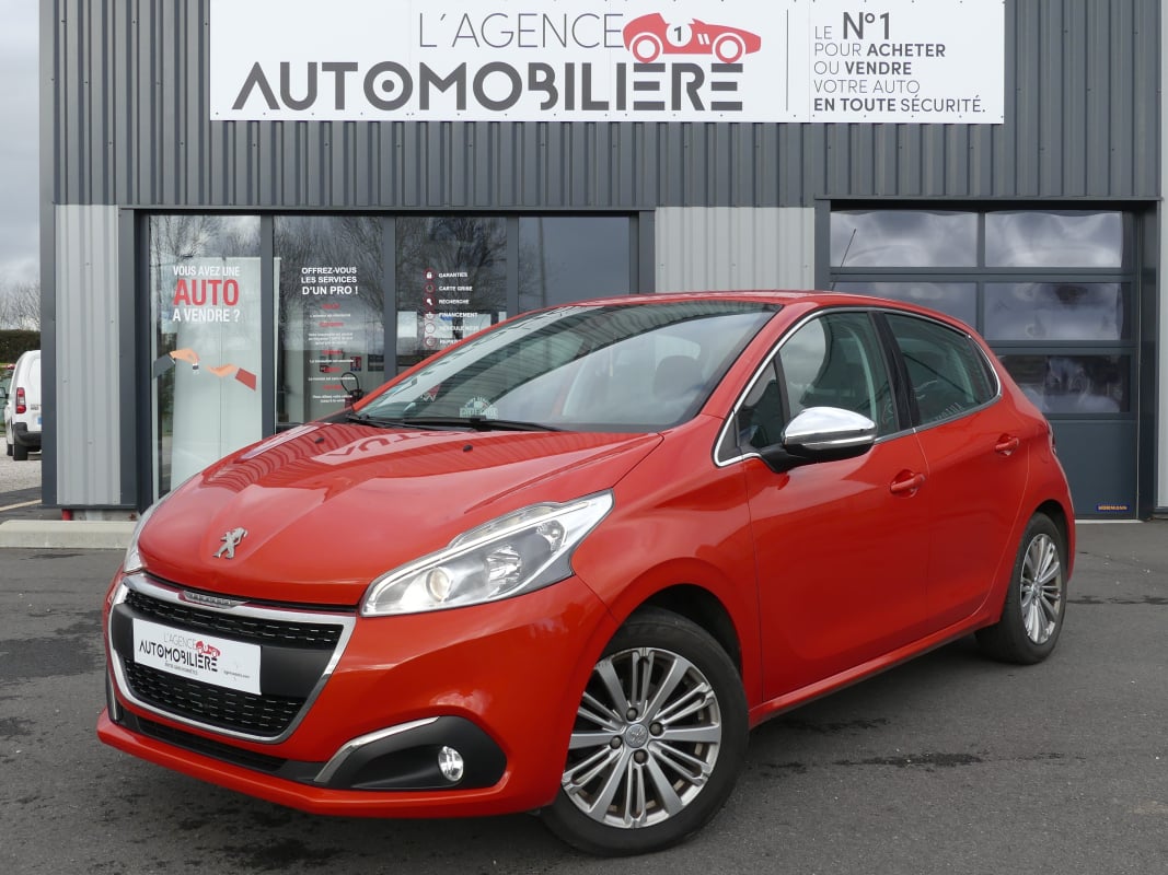 Peugeot 208 1.2 110 CH 5 PORTES — 1