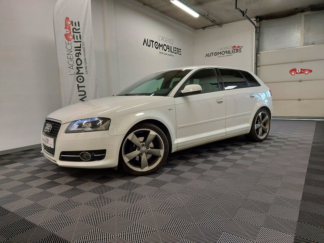 Audi A3 II (2) SPORTBACK 2.0 TDI 140 S LINE 7CV — 1