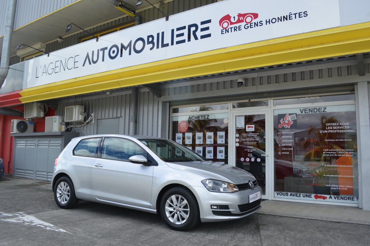 Volkswagen Golf 1.0 TSI 115 BLUEMOTION TRENDLINE — 1