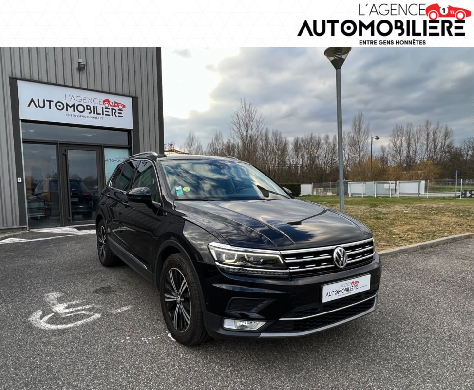 Volkswagen Tiguan II 2.0 CARAT DSG7 150 cv — 1