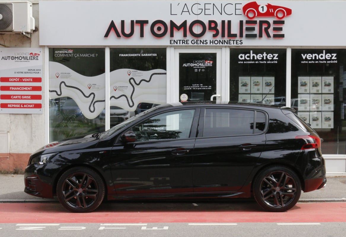 Peugeot 308 1.5 Blue HDI 130 GT BLACK PACK EAT8 (CarPlay, Lane Assist, ACC...) — 2