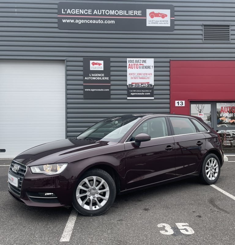 Audi A3 1.6 TDi 110 cv Sportback Ambition TOIT OUVRANT — 1