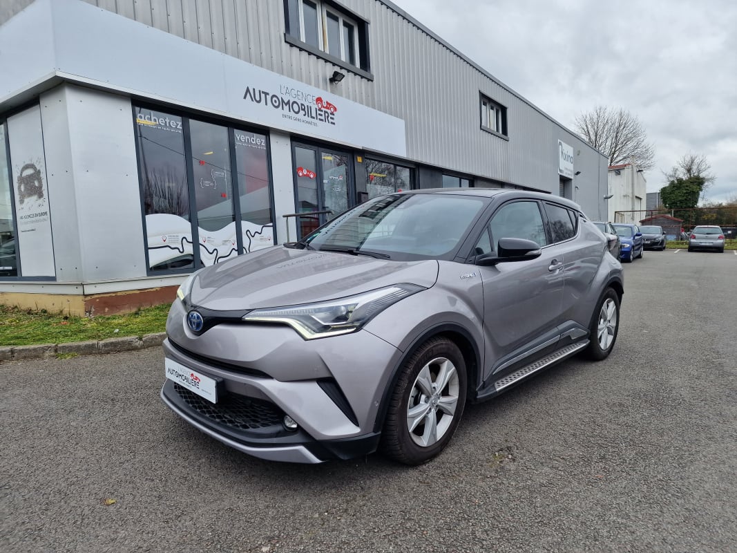 Toyota C-HR 122 CH HYBRID GRAPHIC E-CVT GARANTIE 2025 — 1