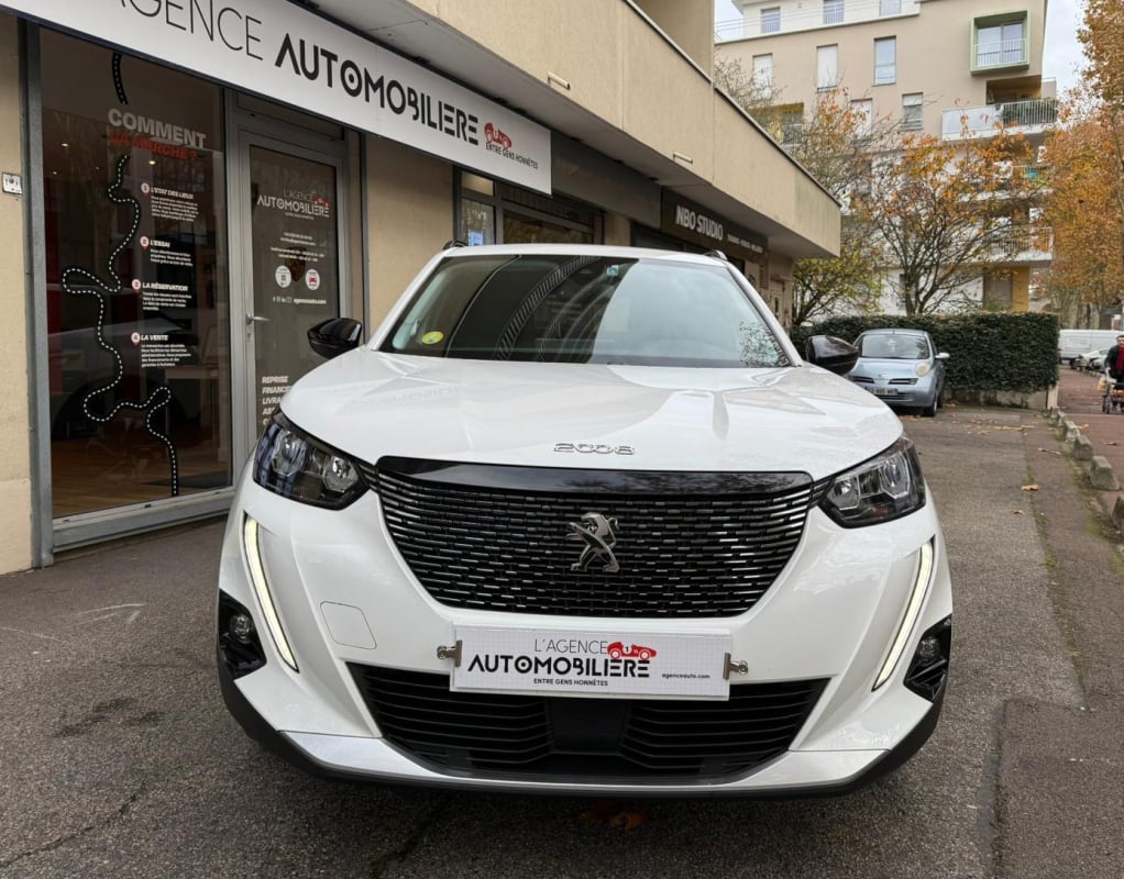 Peugeot 2008 II 1.5 BLUEHDI 130 S&S ROADTRIP EAT8 1ERE MAIN, SUIVI PEUGEOT — 2
