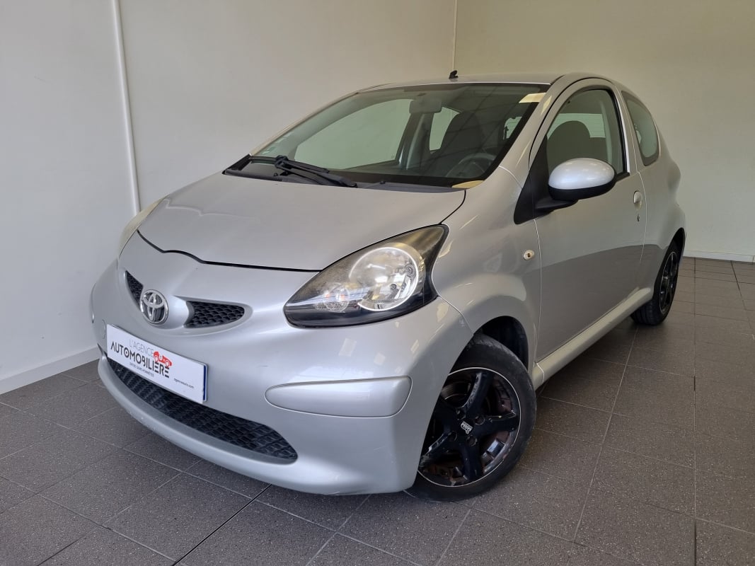 Toyota Aygo 1.0 VVTi 68cv (boîte pilotée) Boîte auto — 1