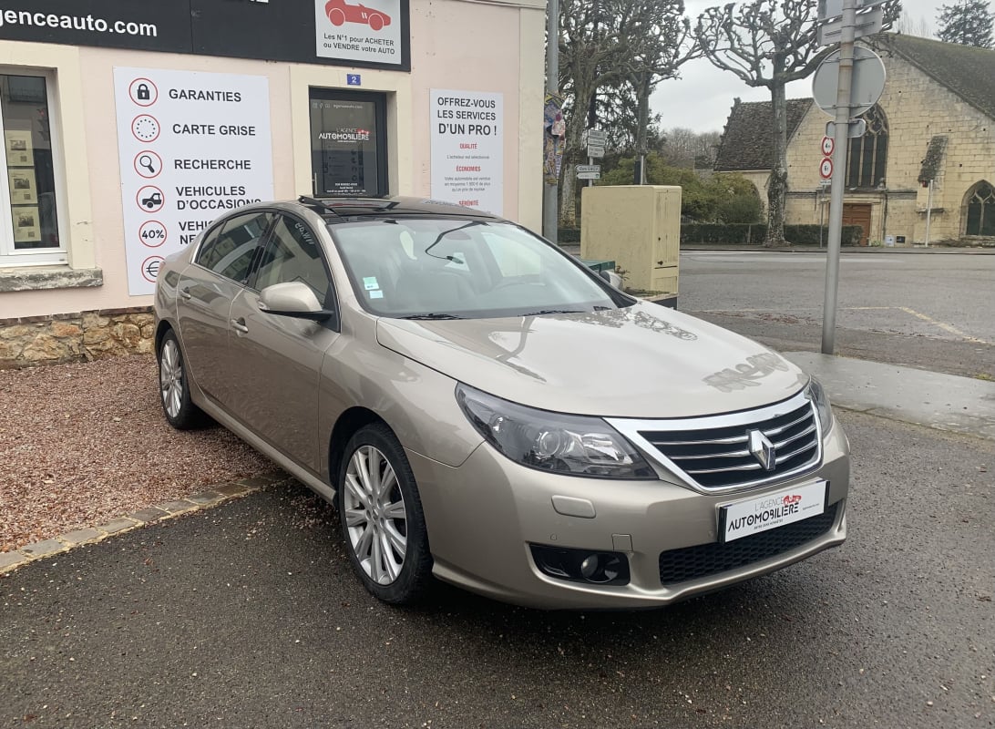Renault Latitude 2.0 DCi 175ch Initiale PARIS — 1