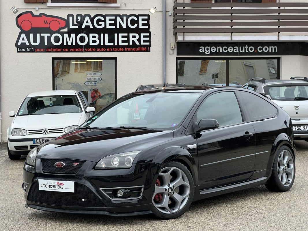 Ford Focus ST 2.5 225ch 3P toit ouvrant — 1