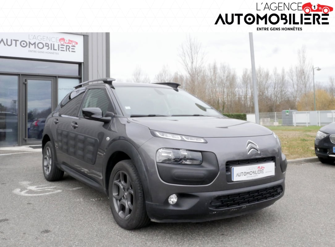 Citroen C4 Cactus 1.2 PURETECH 110 SHINE START-STOP — 1