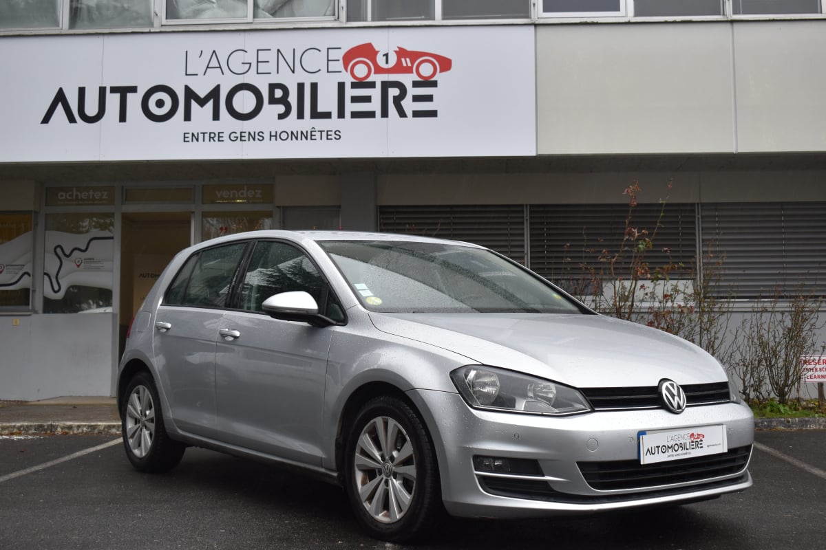 Volkswagen Golf Confortline VII 5 Portes 1.6 TDI 16V Blue Motion DSG7 S&S 105 cv — 1