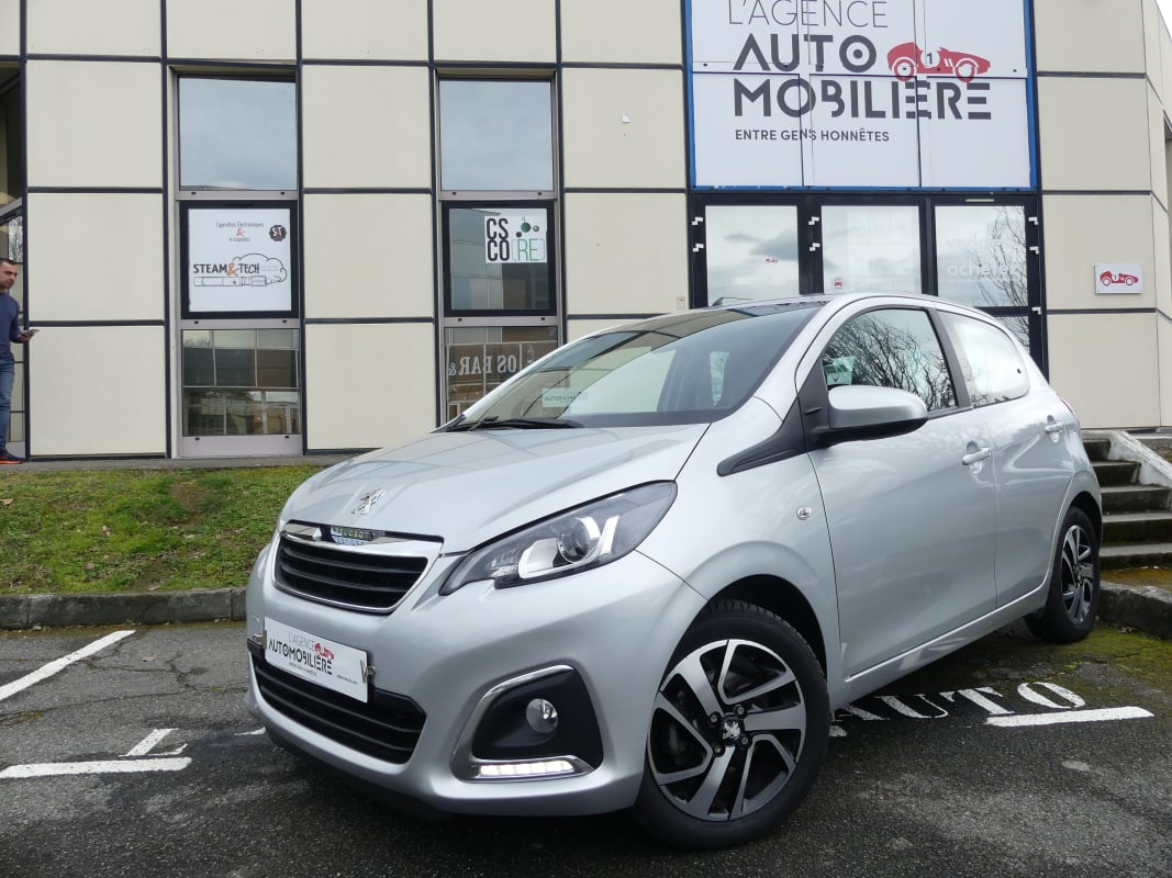 Peugeot 108 1.2 VTI 80 cv FELINE 5 portes — 1
