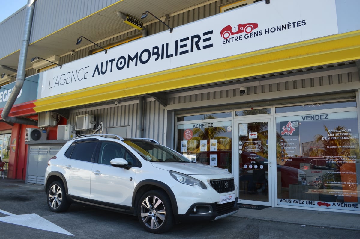 Peugeot 2008 1.2 PureTech 110ch E6.c Crossway — 1