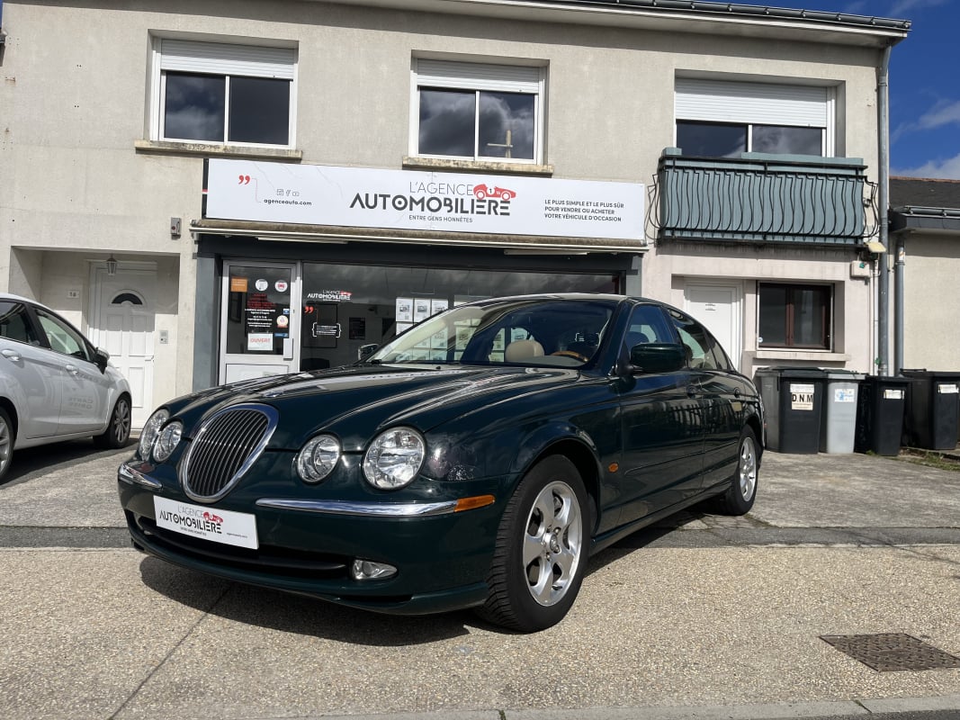 Jaguar S Type 3.0 V6 238cv Boîte Auto Toit ouvrant — 1