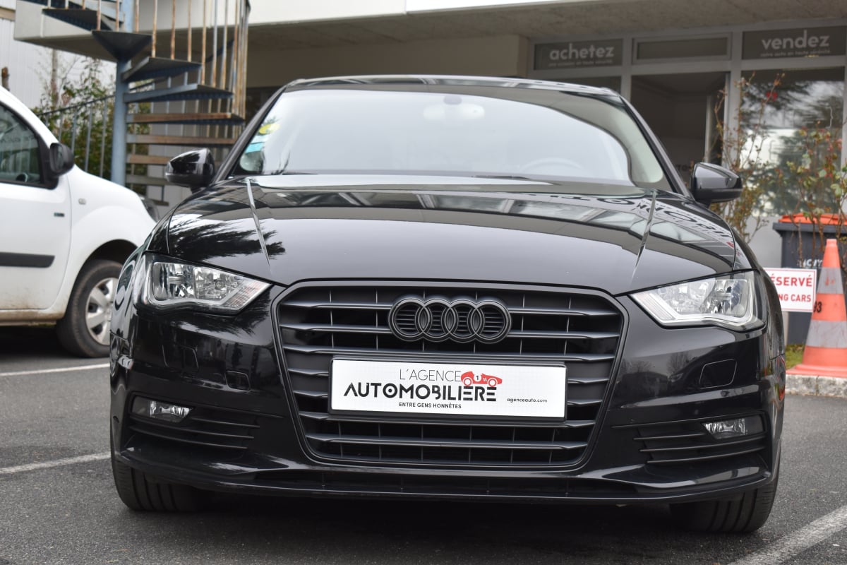 Audi A3 Berline (8VS) 1.6 TDi S-Tronic (7 rapports) 110 cv Boîte auto — 2